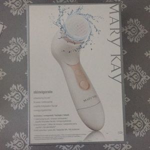 Cleansing Brush